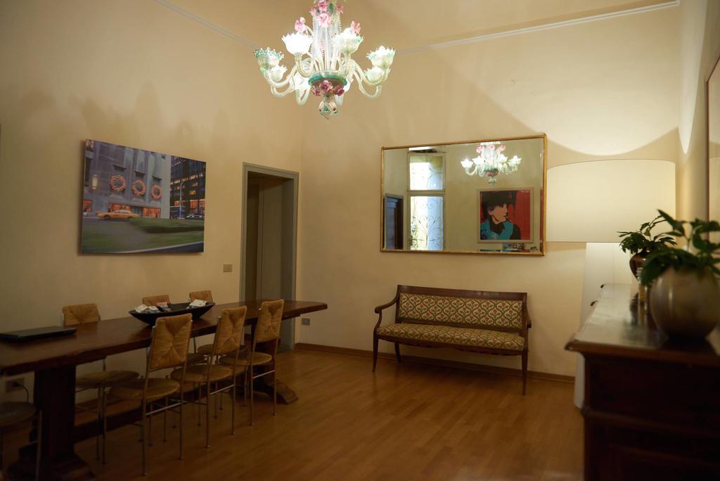 Soggiorno Rondinelli Firenze Bagian luar foto